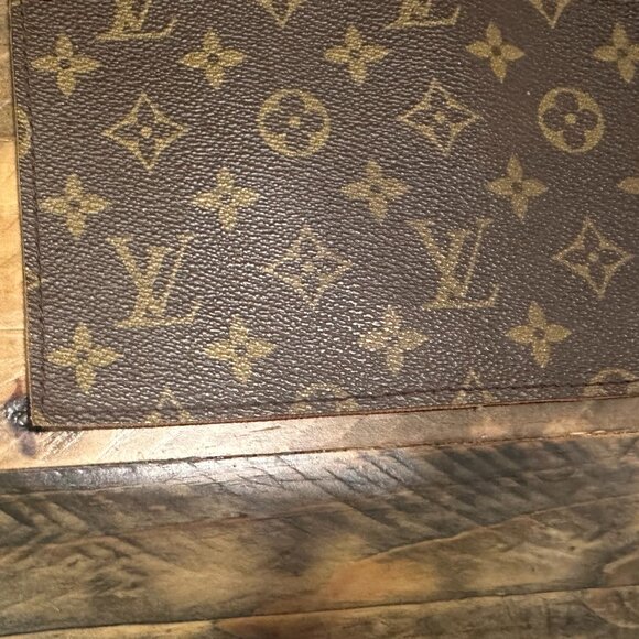 Authentic Louis Vuitton Randonnée Pouch - Picture 3 of 7
